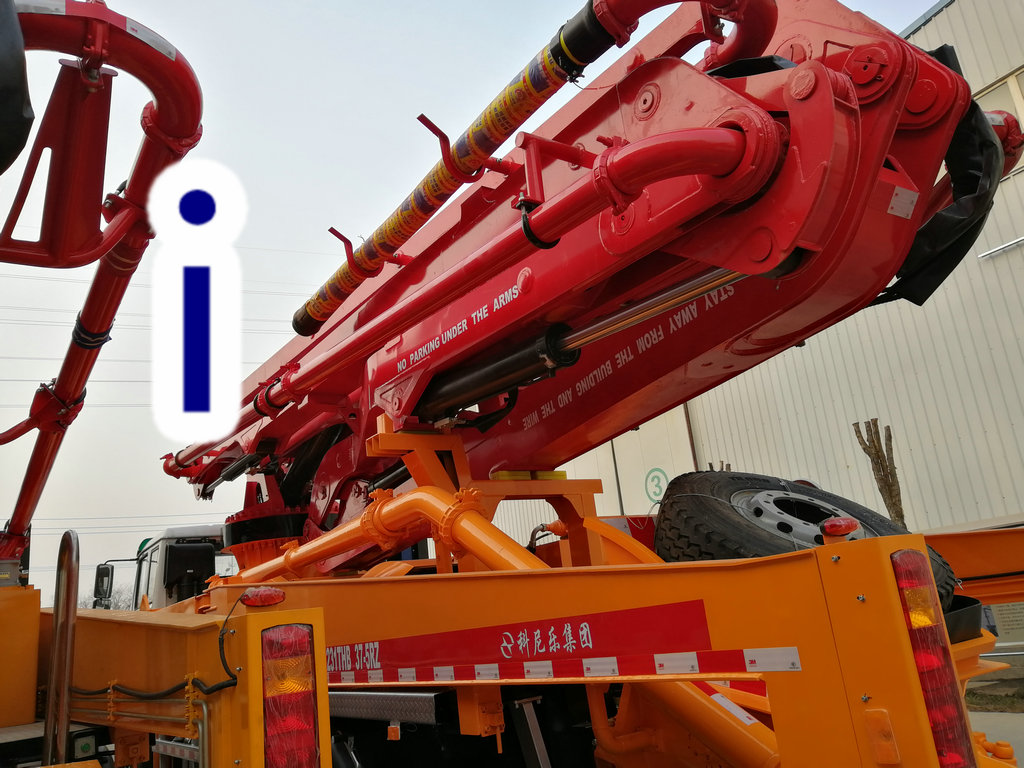 青島小型混凝土泵車價(jià)格 (15)