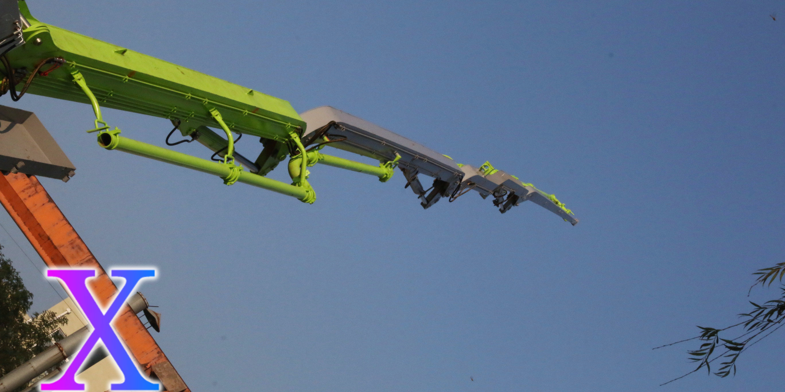 科尼樂混凝土布料機(jī)安裝使用時(shí)的注意事項(xiàng)