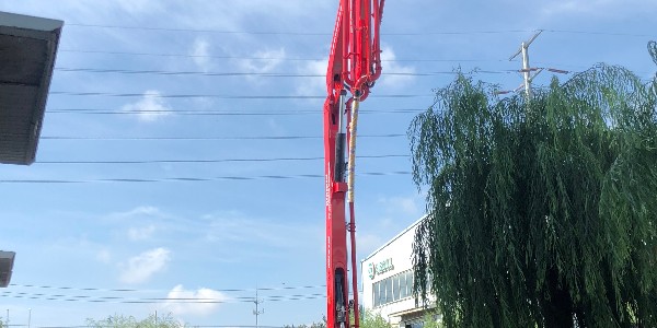 泵車在操作時，臂架要注意哪些操作