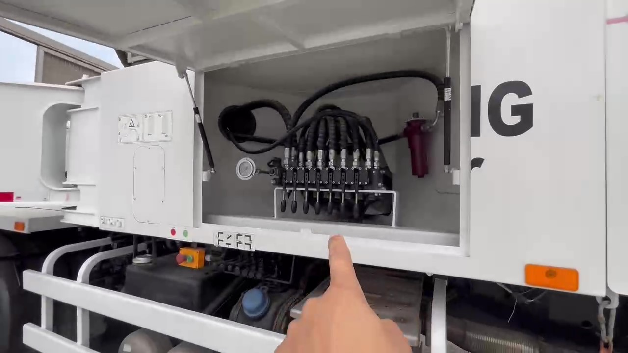 又一科尼樂39米車出口！