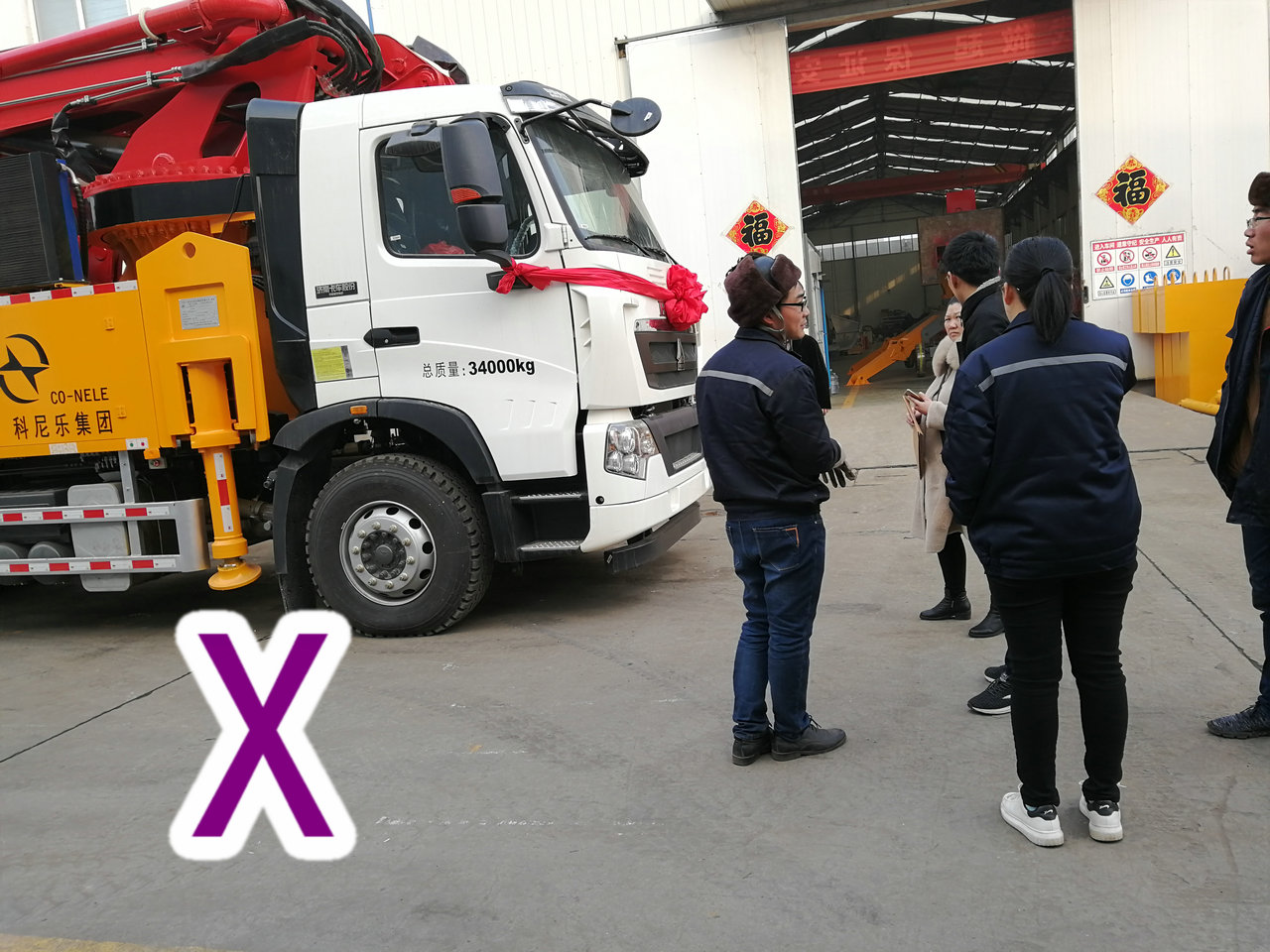 青島小型混凝土泵車價格 (43)