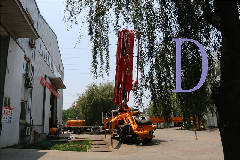 青島混凝土泵車(chē)價(jià)格 (26)