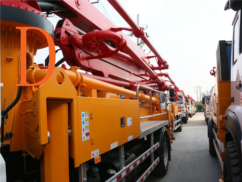 青島混凝土泵車價格 (14)