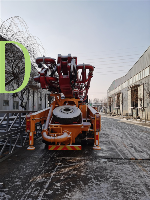 青島混凝土泵車(chē)價(jià)格 (2)