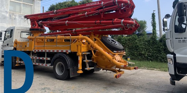 泵車局部漏漿造成的堵管