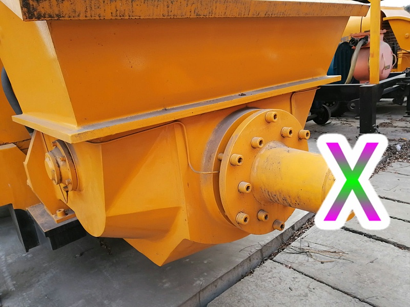 青島混凝土輸送泵價格 (18)